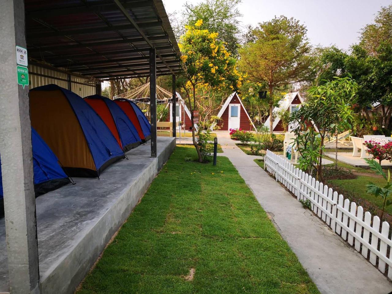 Sports Bar & Resort Pakchong Bagian luar foto