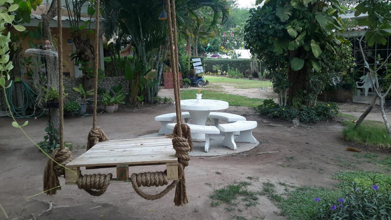 Sports Bar & Resort Pakchong Bagian luar foto